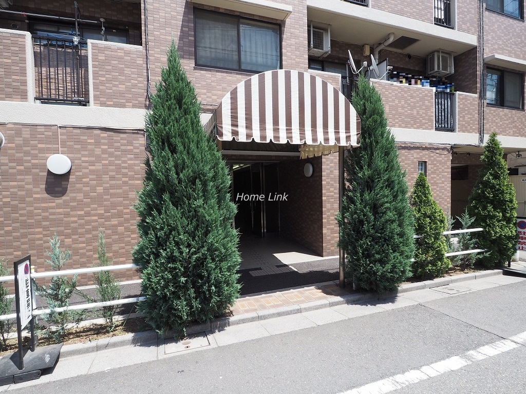 シャルマンコーポ志村三丁目　エントランス